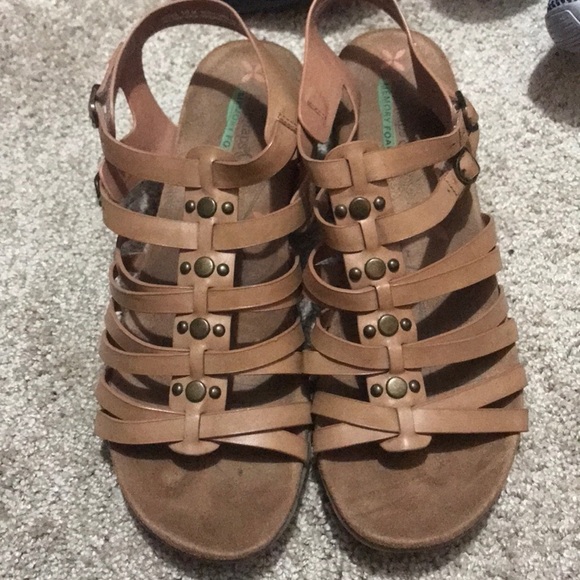Baretraps Wedge Sandals - Picture 1 of 5